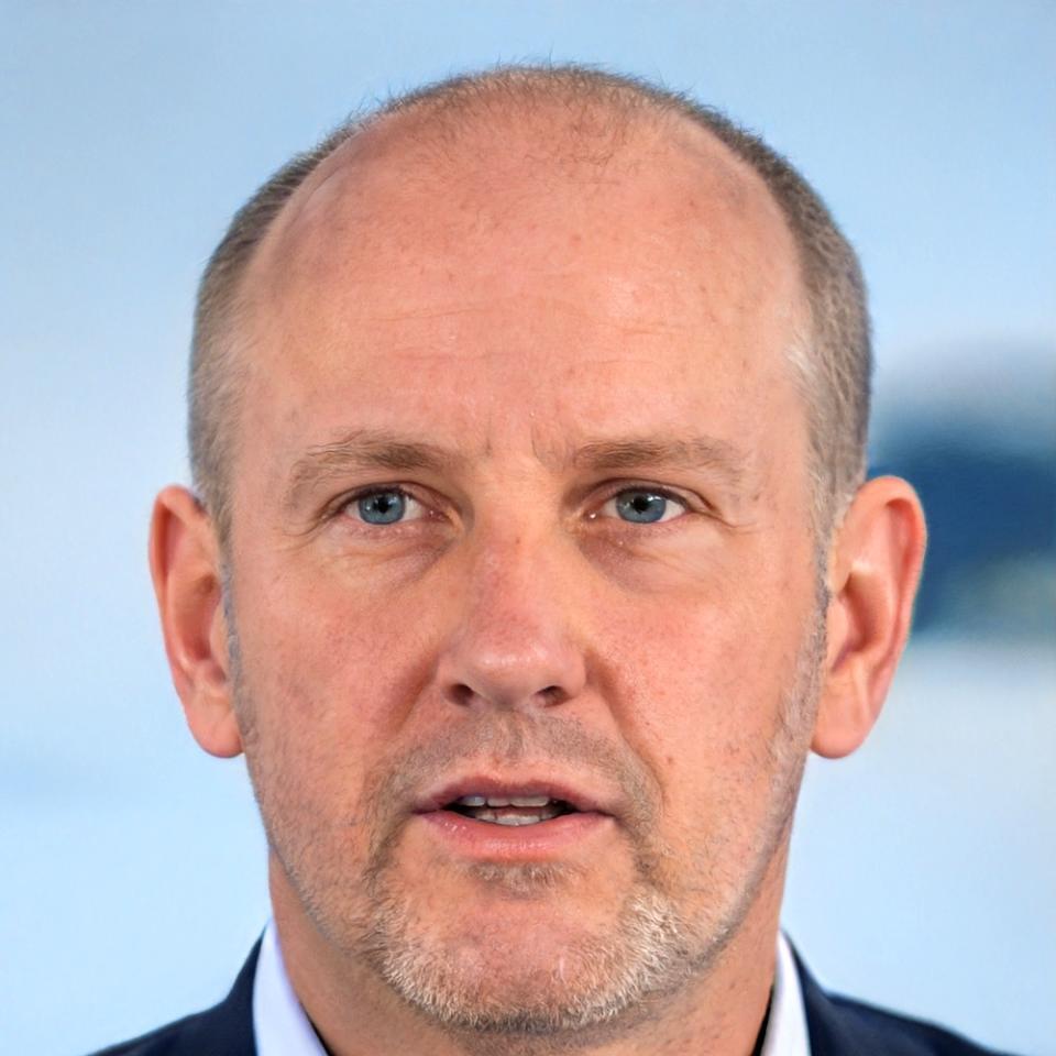 Dr. Mehmet Kaya CEO Profil Fotoğrafı